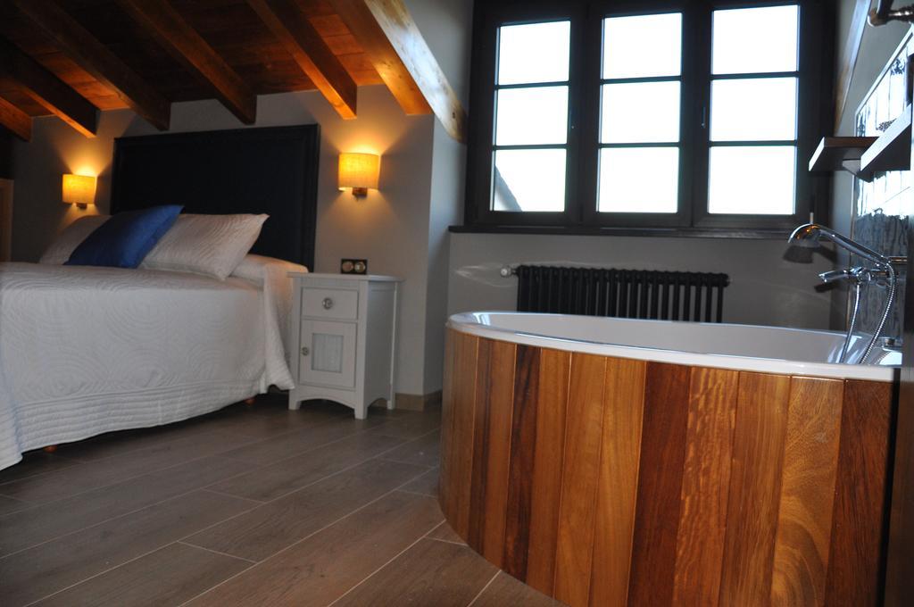Casa Pacho Apartamentos Rurales Luarca Chambre photo